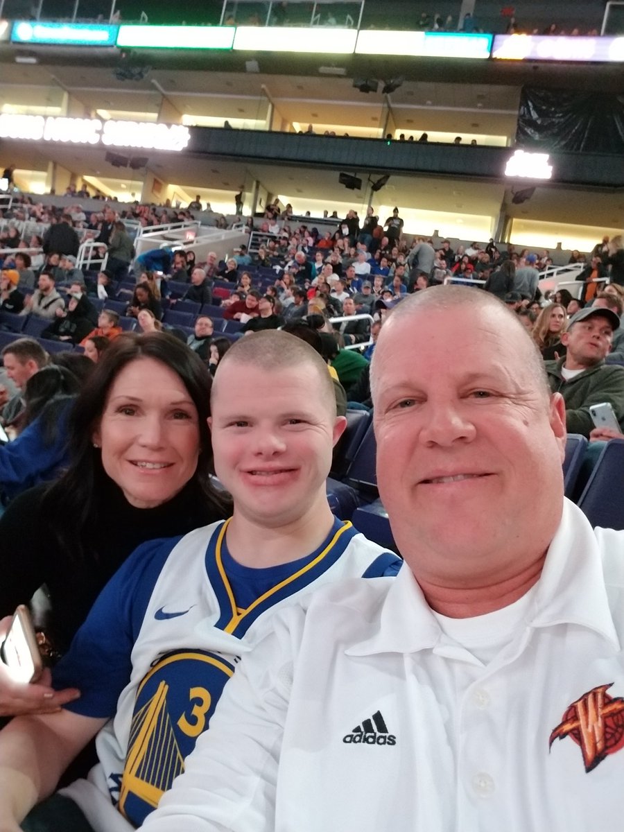 scottyp17's tweet photo. @warriorsworld Enjoying the game tonight as Jordan is celebrating his 25th birthday #livelikeachamp #Warriors https://t.co/zccNGtzWC8