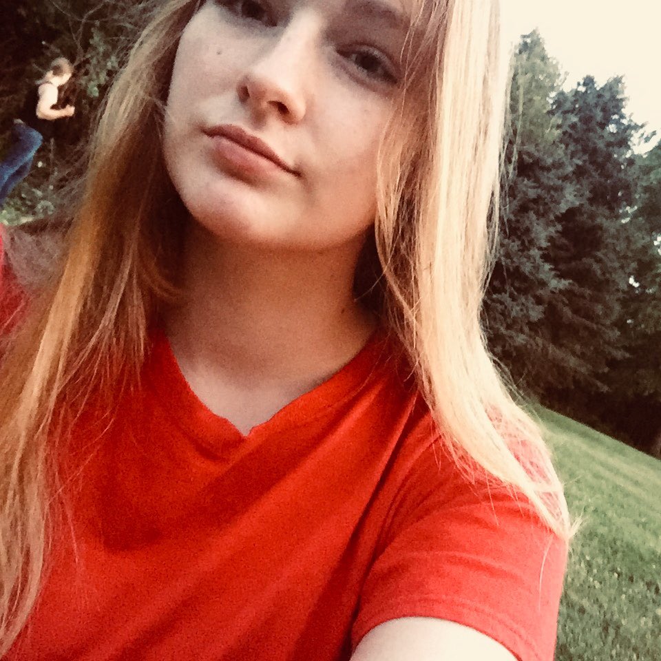 trinity_harmon's tweet image. Before John Casablancas&amp;lt;
After John Casablancas&amp;gt;