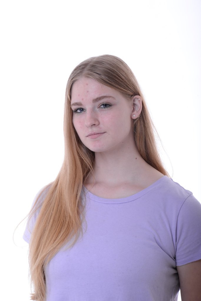 trinity_harmon's tweet image. Before John Casablancas&amp;lt;
After John Casablancas&amp;gt;