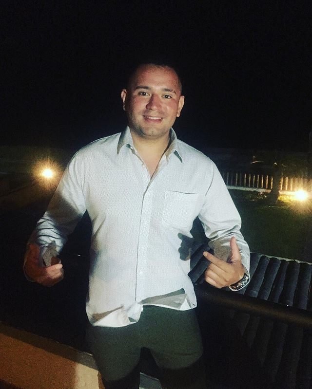 DjDeoPeru's tweet photo. Feliz año mi gente! De todo corazón les agradezco por seguirme y estar pendientes de mi trabajo. Que el año que viene llegue con muchas bendiciones para ustedes y sus familias! Les mando un inmenso abrazo! Los quiero! 🙂🙌🏻🎧 FELIZ AÑO 2019! 🍾🥂🎉🍻😁 #… https://t.co/9CRjt670FD https://t.co/J3uVU30eEi