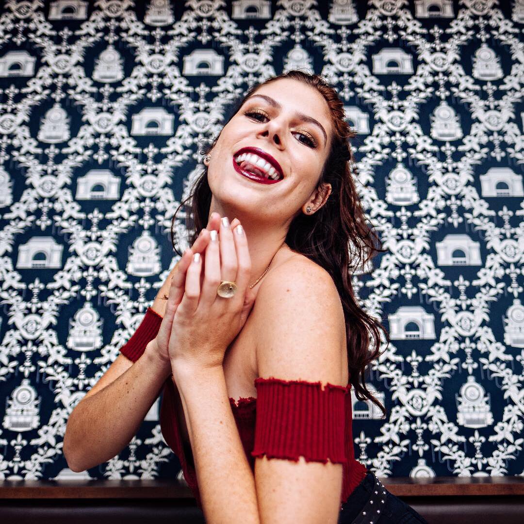 itsFrankieBird's tweet photo. ✨Happy New Years y’all! Cheers to an amazing 2019✨🍾✨ https://t.co/MS5igmD0LP