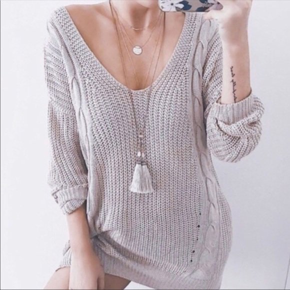 ScreamJRussell's tweet photo. So good I had to share! Check out all the items I'm loving on @Poshmarkapp from @bellanblue @lisanaville #poshmark #fashion #style #shopmycloset #alunalevi #bellanblue: https://t.co/5883H393xE https://t.co/ciohhgYMbE