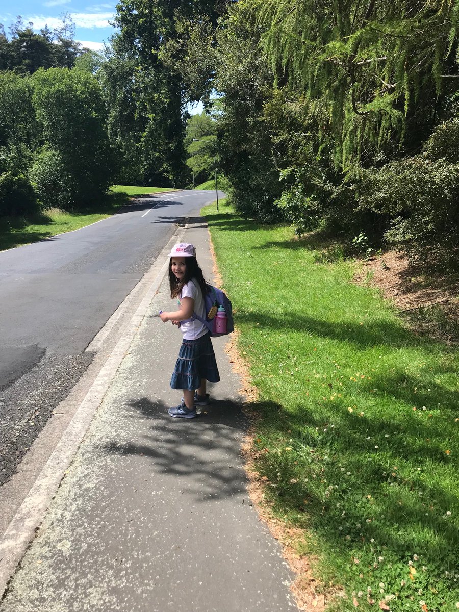 ancientchildren's tweet photo. Four year old practicing her walk to kura/school that she will attend in two months 😊 #almostfive https://t.co/I8YwT50iH9