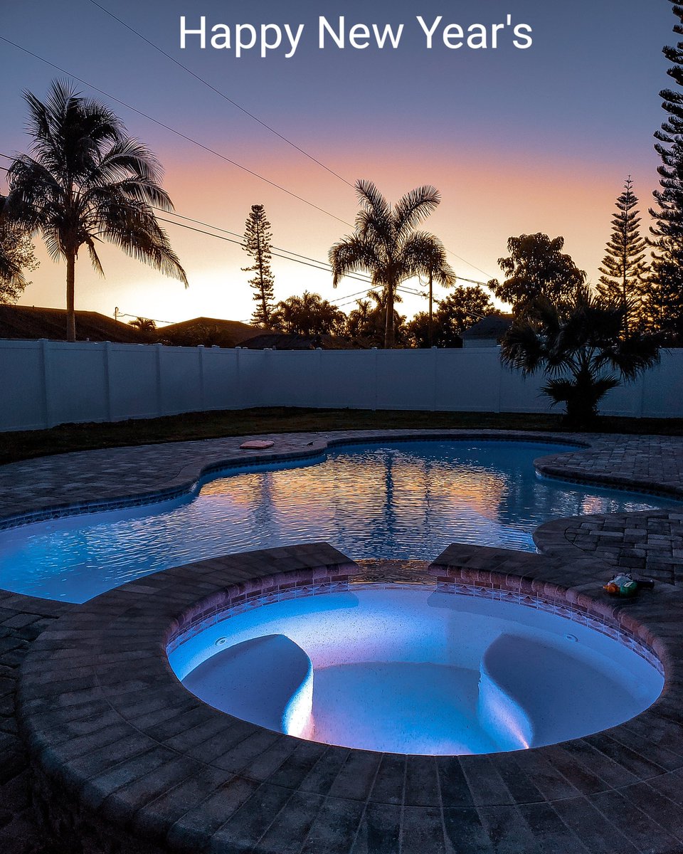 shell_corey's tweet image. Current views awaiting 2019. 2019 is the year I'm going to killing. #NewYearsEve2018 #2019goals #naplesfl #naplesflrealestate #movetoflorida #realtor #naplesrealtor #floridalife #SaltLife