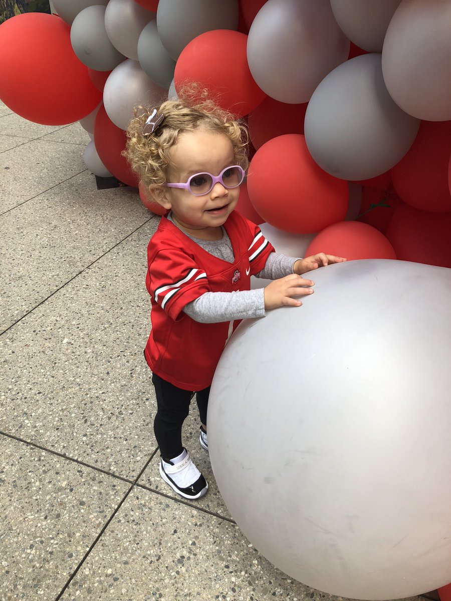 EmilyJMcDonald's tweet photo. It’s BUCKEYE time!! ❤️ @iluvthebuckeyes @OhioStateFB @OhioState https://t.co/XzW4mQh6nR