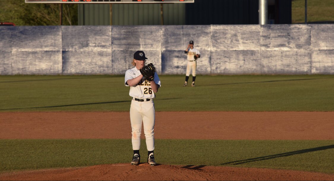 Congrats to our own @hunter_bo as he committed to Augusta State University. A true grinder who has overcame a injury and came out on top. Transformed himself into a legit pitcher. Big things ahead for this guy! #alwaysatiger