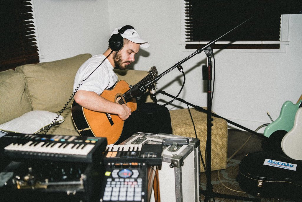 sanholobeats's tweet photo. this year i wrote, released and toured my debut album, album1. i will always remember 2018. it’s been a grind. it was so beautiful. thank you for being a part of it. much love to you all and take good care of yourself and the people around you 🧡 https://t.co/pzDIFwrhL7