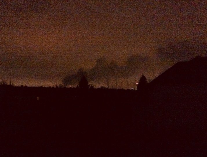 Govtandpolitics's tweet photo. Smoke #plume from the #LondonNYE #londonfirework display as seen from #Croydon 

HNY &amp; let's hope for #cleanair in #2019 https://t.co/HkGHBNwzNo