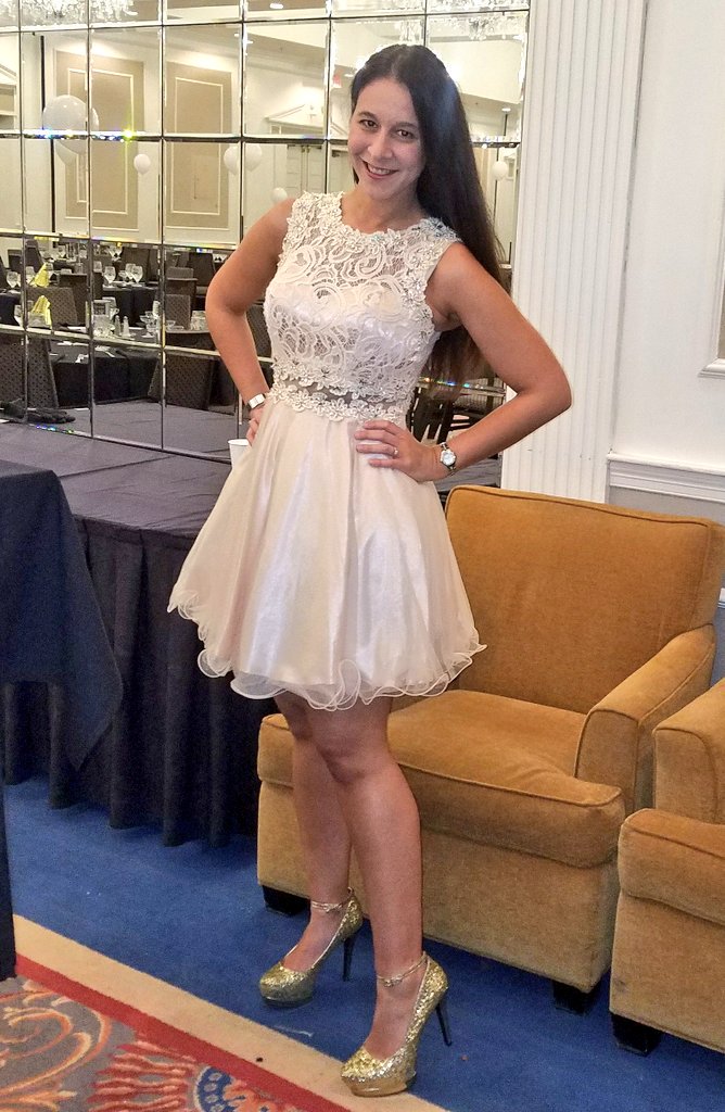 Sarah Gregory on Twitter: "Happy New Year everyone! 🍾🥂🎉…