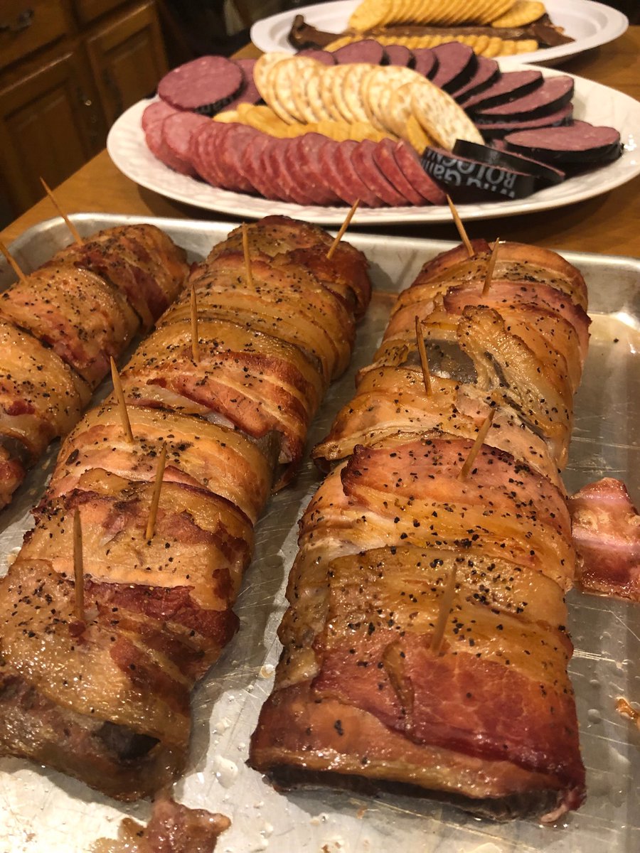 KevinKahila's tweet photo. A Michigan hunter’s New Years Eve! Smoked Whitetail backstrap, Whitetail Garlic Bologna, Elk Summer sausage and Smoked Lake Michigan Salmon! #allmannerofmeat #meateater ⁦@stevenrinella⁩ ⁦@MeatEaterTV⁩ ⁦@LatvianHuntr⁩ https://t.co/L7KxjR4LJT