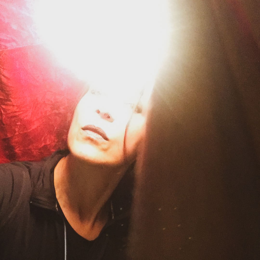seltzer_kim's tweet photo. #selfie #instamood #gothic https://t.co/2VI97I6cOH