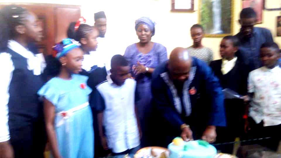 MailafiaObadiah's tweet photo. On 24 December 2018, my birthday, AIT sent a team of children to spend the day with me and to ask me questions about my life, career and politics.  It will be featured on AIT on Wednesday 2nd January 2019. It was great fun being with the children!

https://t.co/4rjOyCK3TC https://t.co/mw0TtNnSbR