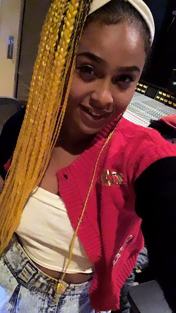 tweet_sharokeew's tweet photo. #sharokee #sharokeewatts @ImAStudiohead https://t.co/7Msm29Ez0A