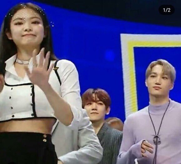baeknor's tweet photo. baekhyun knows everything....
#jennie #jongin https://t.co/Al6J1VJafq