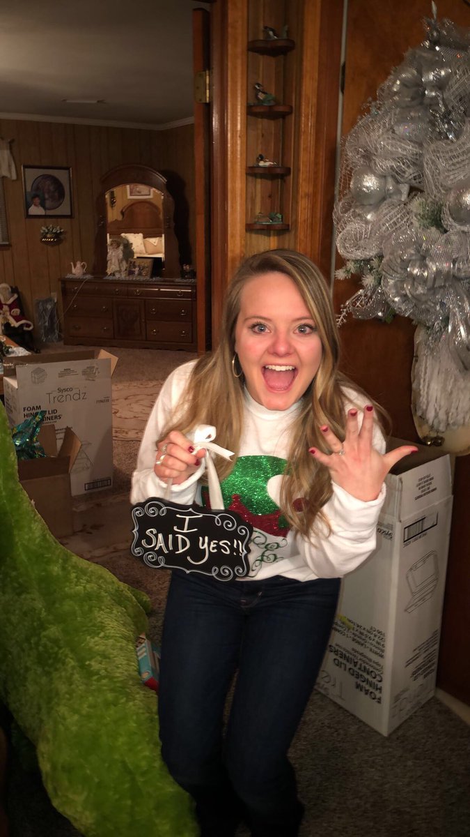 heathergrice33's tweet photo. SO ready for 2019! #stilloncloud9 #seeya2018 #NewYearsEve2018 https://t.co/lVoOWuDD1g
