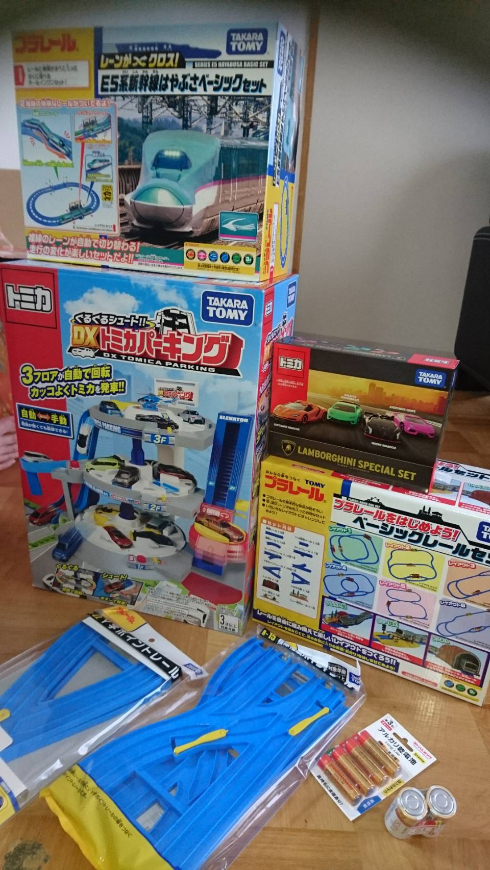 トミカ ヨドバシ トミカプラレールの夢 お年玉箱 福袋 ヨドバシカメラ