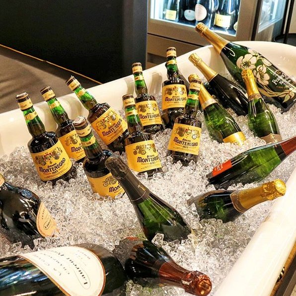 Here’s to a kiss at midnight. We’ve made our choice. #AmaroMontenegro #MakeItWithMonte #Hello2019