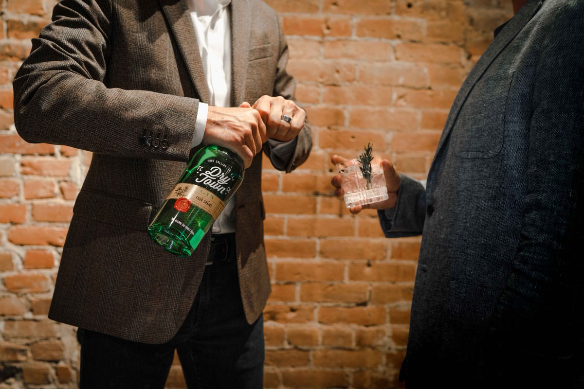 DryTownSocial's tweet photo. Ring in the New Year with a spirit you can count on! #DryTownGin https://t.co/NRFeHDZiv4