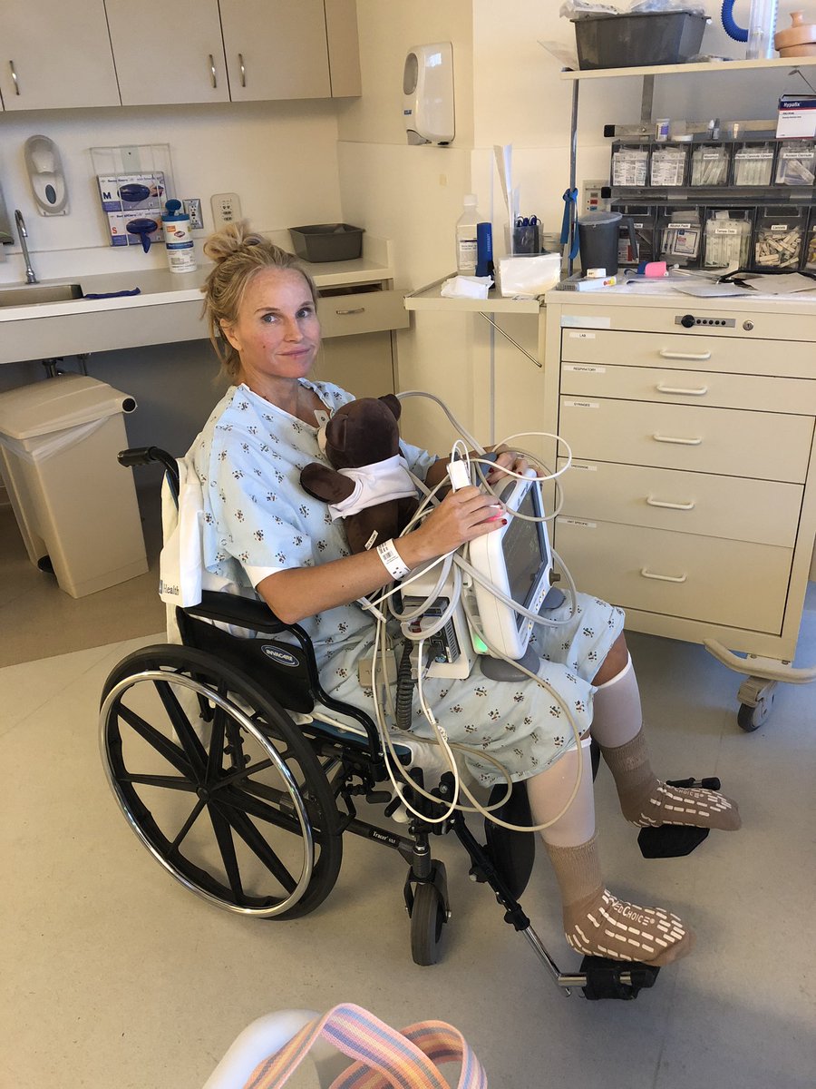 ssharts's tweet photo. Amazing to think that one year ago my wife was recovering from major heart surgery and we  were in a quiet house for New Years. Now, amazing recovery and she is back!  She is So strong and so proud of her.  Happy New Years Shell. Love you #Shellstrong https://t.co/9OeewETOjk