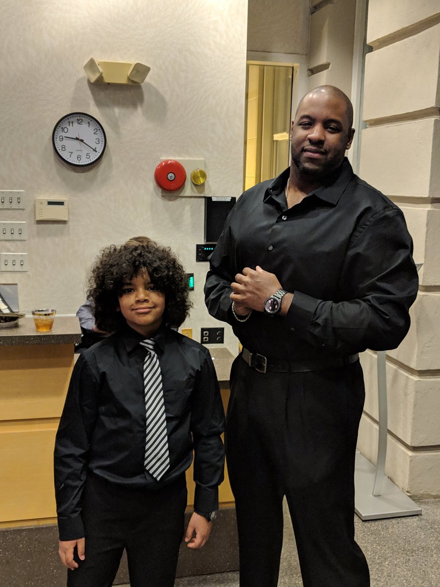 JimmyJeffro's tweet image. My little guy Sweet Jones and I bringing in '19 the right way!  His first formal event, and he killin' it with the @RalphLauren everything! #Dripset  Happy New Year's, Twitterverse!