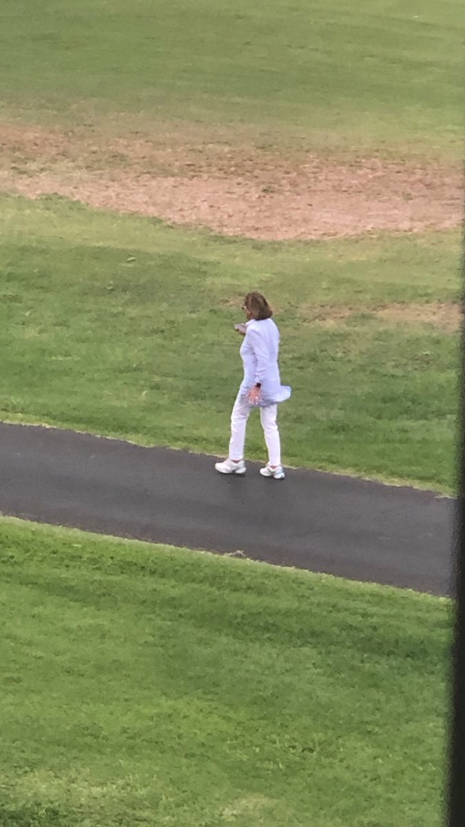 charliekirk11's tweet image. Here is a pic of Nancy Pelosi going for a beachfront walk in Fairmont, Hawaii while our government is shut down and our border remains wide open for illegal aliens who wreak crime on our country

@realDonaldTrump remains in White House working!

RT to expose these elitist Dems!