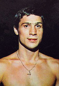 FPIBoxe's tweet photo. #boxingbirthday Tanti auguri 🥳 di buon compleanno 🎈🎉🎁 al Già Campione del Mondo 🌍 🥊🏆 #Superleggeri #Arcari ...
#happybirthday #Bruno 🥊🇮🇹🥊🇮🇹 #itaboxing👍😜👊💪🇮🇹 https://t.co/Kt62mb9kFm
