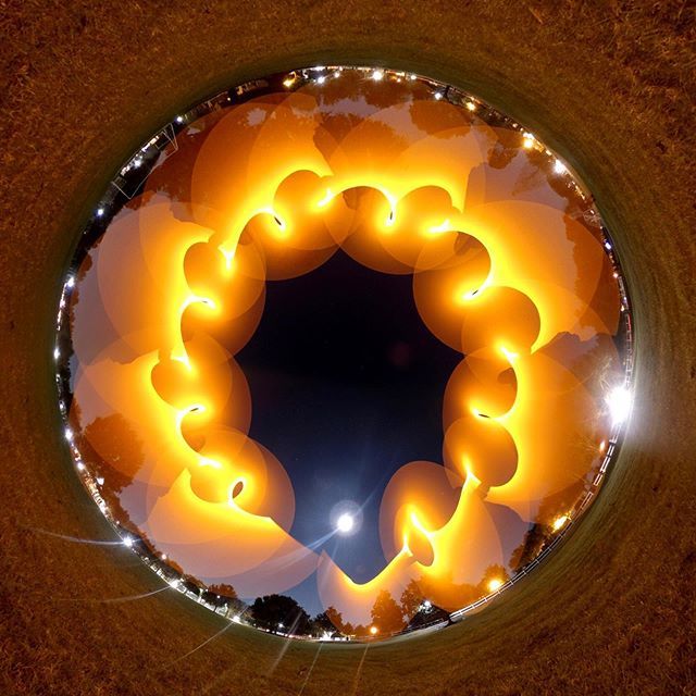 CJBautista's tweet image. Peace Out 2018!!! ✌🏽
#lightsaber #lightwriting
#starwars #the force .
.
.
#360camera #360photography #360life #lifein360 #360everyday #everyday360 
#tinyplanet #tinyworld #vresh bit.ly/2TnlJ5c