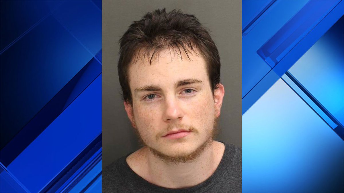 Man accused of trying to kidnap girl at Harry Potter ride bit.ly/2s4zNoA https://t.co/4K01YvnjiM