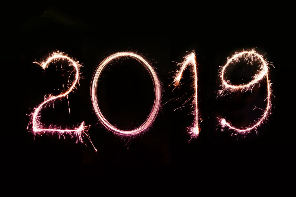 yoylhatfield's tweet photo. Happy New Year 🎈 

Wishing you beautiful moments and treasured memories for this year.

#newyears #YOYL #gapyear #fireworks #2019 #holidays #youngadults #igers https://t.co/sKJYkCdaQK