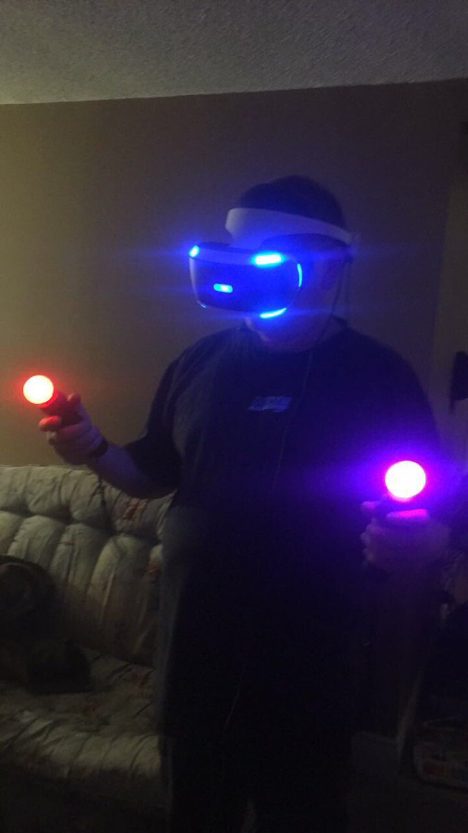 TheBestOfGiGi's tweet photo. When your father in-law plays VR for PlayStation for the first time. https://t.co/3SS7cbBak7