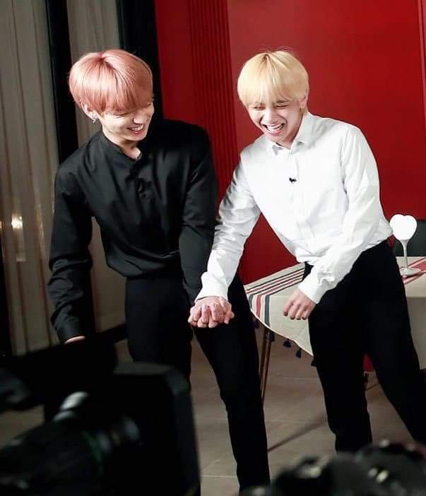 kanU_ni's tweet photo. 😌🐰🐯 https://t.co/rBbkHfxZVs