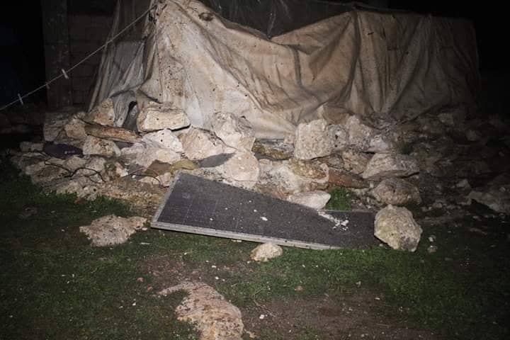 OrientNewsEn's tweet photo. #Assad_regime #shells #makeshift_camp in #Idlib_countryside
More: https://t.co/PyBA5ukfER
#Orient https://t.co/WdquhdBlTB