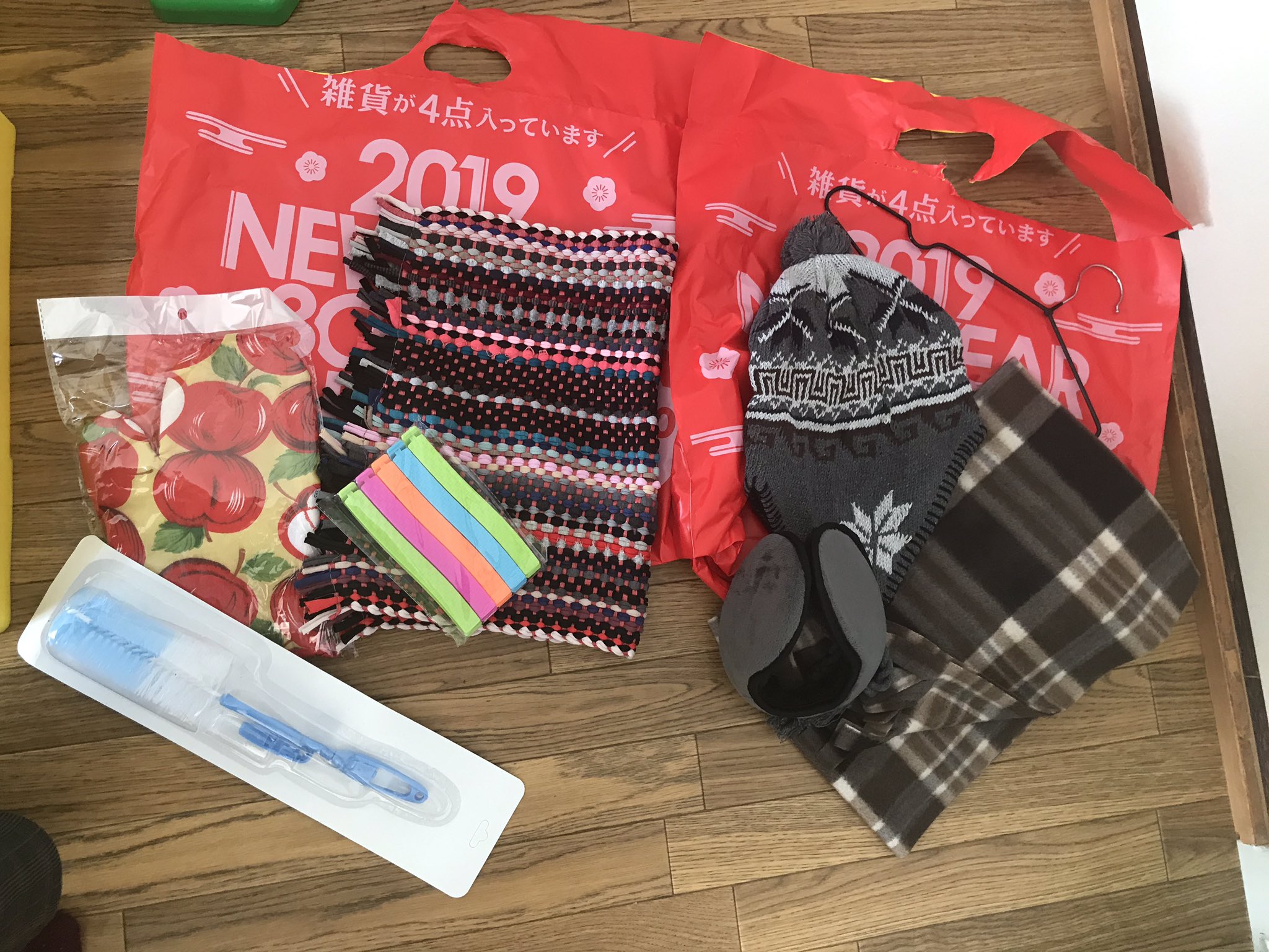 画像 3coinsの雑貨福袋 姉のと2つ 中身が全然違う 3coins福袋 324円 福袋ネタバレ 19福袋 T Co 3rt53ytqz まとめダネ