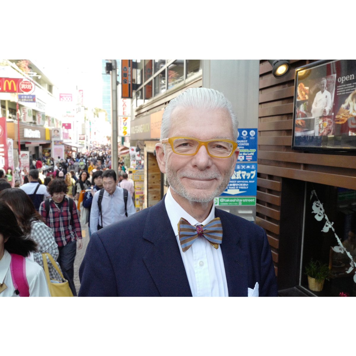 Gentleman visiting Harajuku in style, October 2018. 2019, lets roll the dice!
#satorial #bowtie #glasses #mensstyle #menswear #refinedstyle #menspost #fashionpost #fashionableeyewear #ootd #instaootd #stylish #vogue #classicwear #digthiskit #streetphotography #leicaq #tb