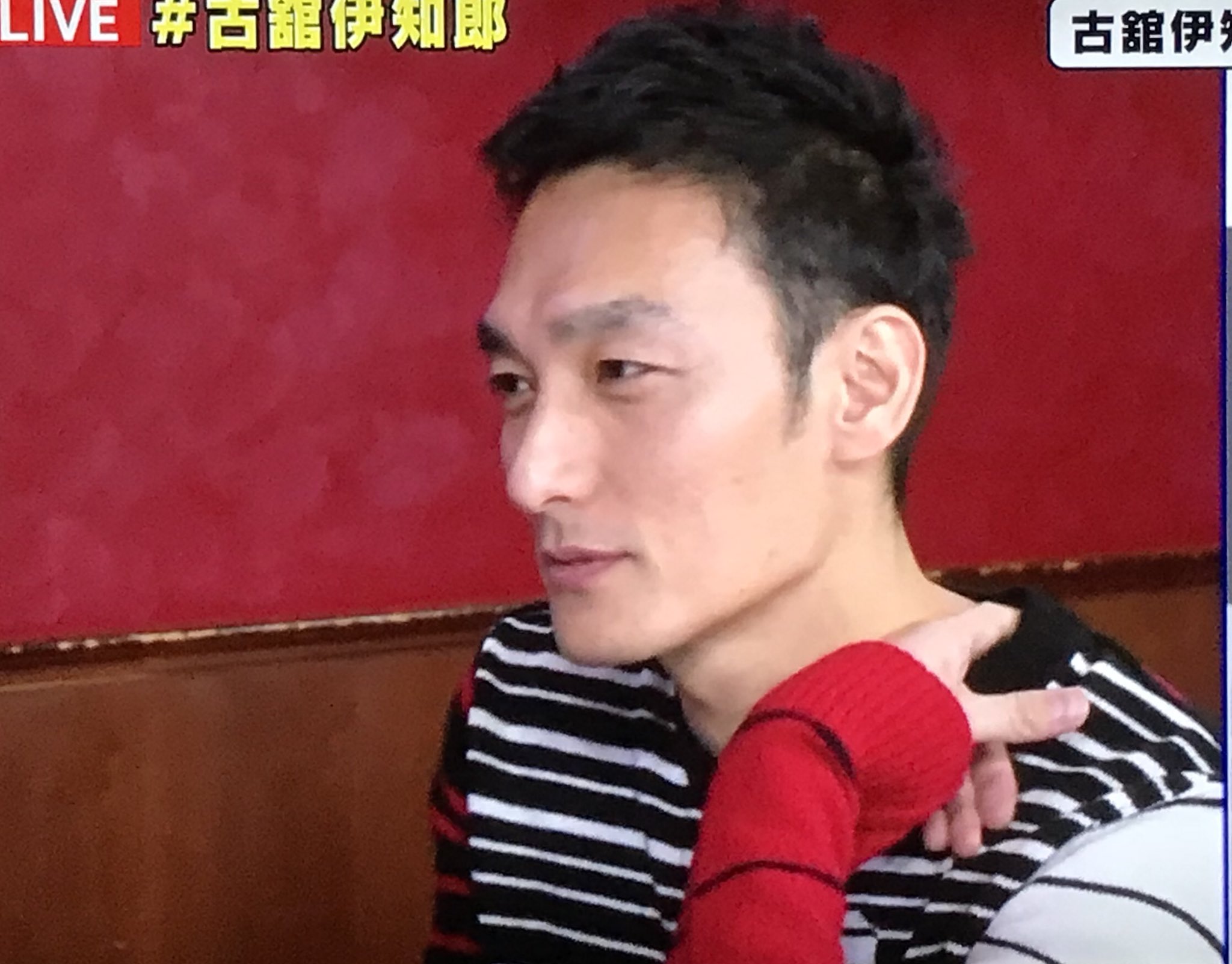 つよちゃん En Twitter ななにー 草彅剛 横顔 短髪 髪切ったの素敵 綺麗な指 萌え袖 優しいお顔 剛くんのサイコー5点セット 絵画の如く 目福 T Co Snqfusy1ou Twitter