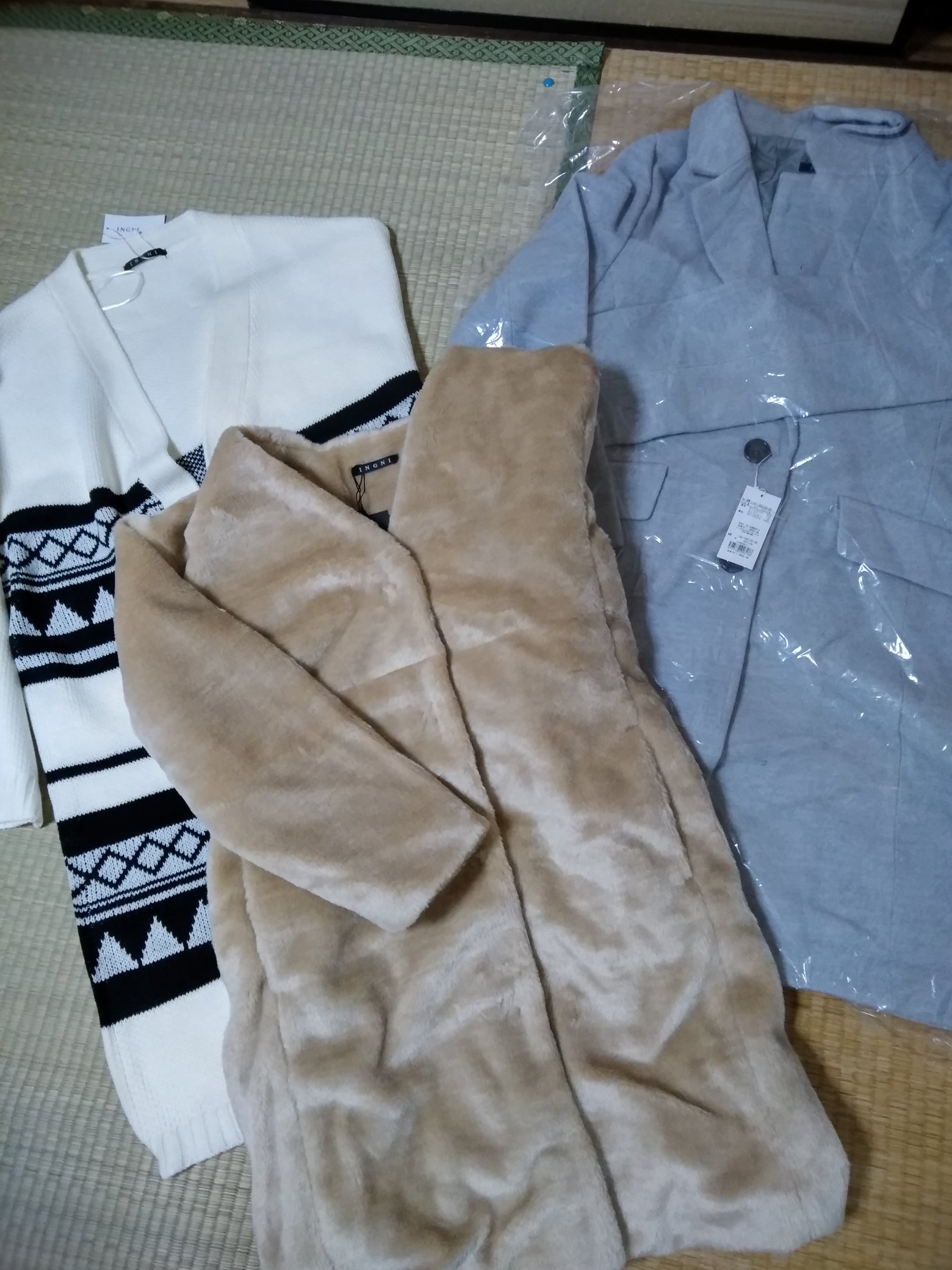 Fuwafuwamofu N イングの福袋のネタバレ う ん はっきり言って今回はイマイチ ムスメと分けて あとはメルカリさんにお世話になりそうです まぁ 円分入っていたので損はしてないんだけどねぇ 開ける時のワクワクが好きなんだなぁ