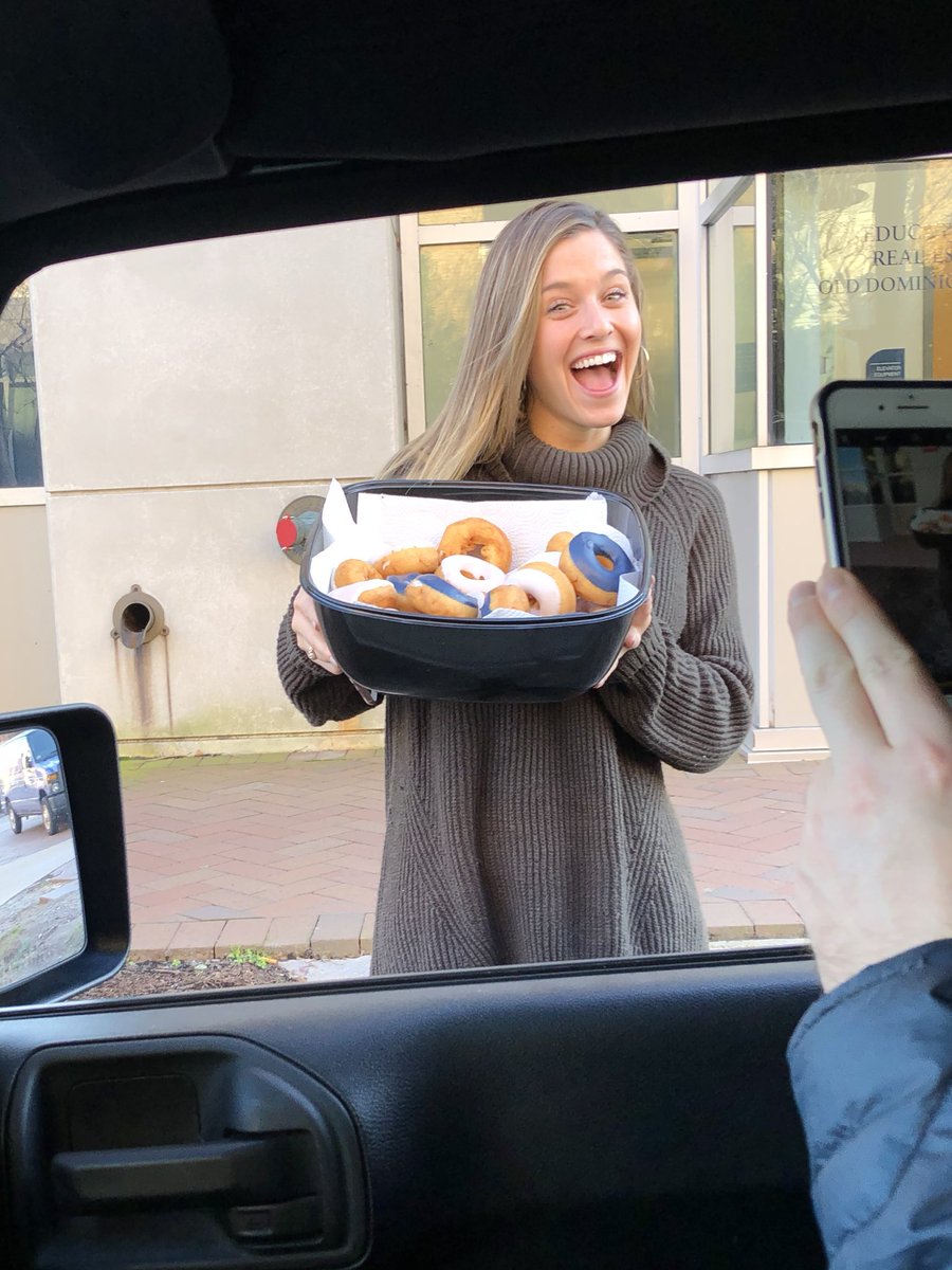 RandaleRichmond's tweet photo. Not all heroes wear capes!! Shout out to Alyssa Jones for assisting @GuBBer_LanG15 and I with 'Operstion O's' @ODUSports! #100PercentStaffGiving #OperationOs #ExtractionAndDistribution #ForThePeople #DonutsAreDelicious https://t.co/qX9GCSAvIf