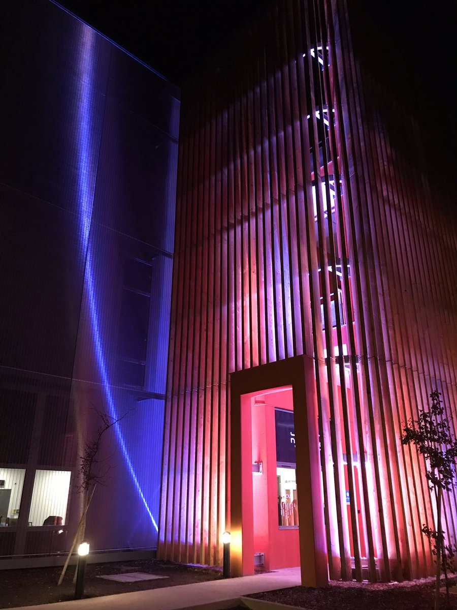 France Datacenter était présente ce soir au #GrandOpening de #Rock, le #datacenter de @Jaguar_Network &amp; <a href="/DCforDATA/">DCforDATA</a> qui vient accompagner les besoins de l’économie régionale lyonnaise 👍🏻🏢
<a href="/grandlyon/">Métropole de Lyon</a> <a href="/villedelyon/">Ville de Lyon</a> <a href="/auvergnerhalpes/">Auvergne-Rhône-Alpes</a>