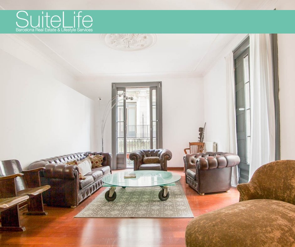 EXQUISITE PROPERTY WITH 9 BALCONIES IN BARCELONA

This fantastic 328 m² apartment occupies the first floor of a corner building in the Gothic area.

Go check it out :
bit.ly/2VUtP7h