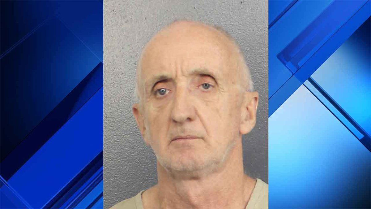 #BREAKING Teacher at St. Thomas Aquinas High School accused of fondling student bit.ly/2SRBelU?utm_so… https://t.co/aWHjt6xR2I