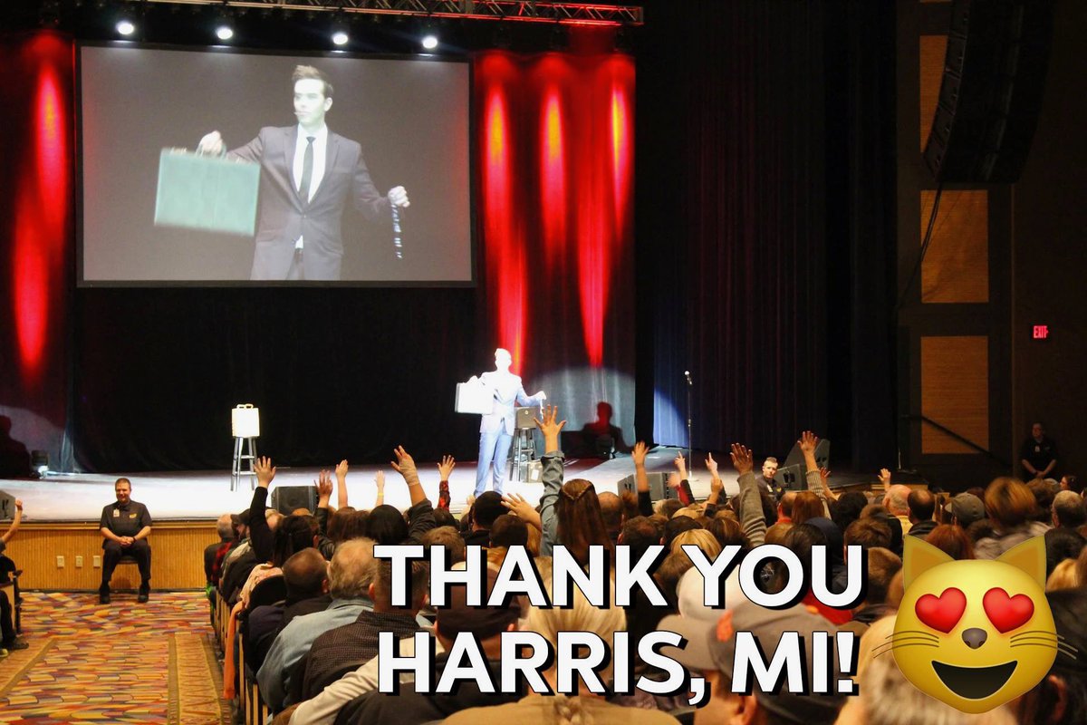 Michael Carbonaro tweet media