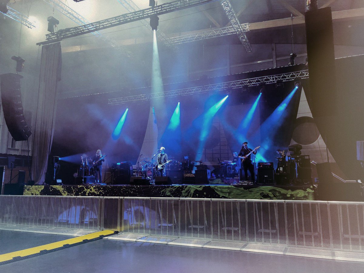 StevenWilsonHQ's tweet photo. Soundcheck in Lisbon 🇵🇹 today for the first show of the final leg of the To the Bone / Home Invasion tour, and probably last shows for quite some time. Looking forward to this! 😎 #stevenwilson #tothebonetour https://t.co/J0f8RUB8SI