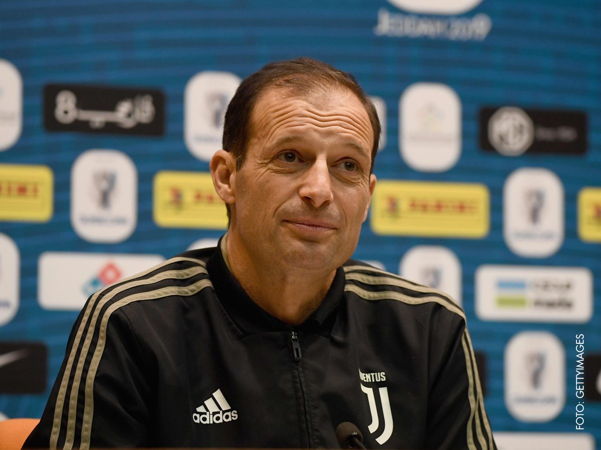 @OfficialAllegri e @chiellini hanno presentato il match rispondendo alle domande dei giornalisti 🎙 #Supercoppa //
Massimiliano Allegri and Giorgio Chiellini talked about the match answering journalists questions 🎙 #Supercoppa