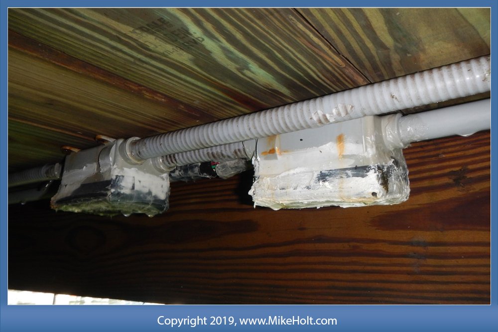 MikeHoltNEC's tweet photo. What code rule(s), if any, does this installation violate? #code #codeviolation #NEC #electrical #nationalelectricalcode #mikeholt #electricalcode #2017NEC #coderules #NECrules #electrician https://t.co/byFVn0SJqR