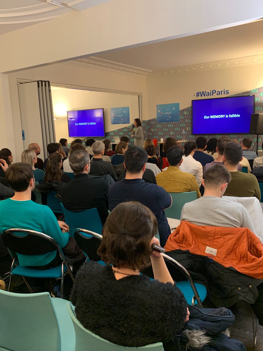 Thrilled to have <a href="/CeliaHodent/">Celia Hodent</a> here <a href="/weloop_io/">WeLoop</a> with <a href="/SchoolOfPO/">School of Product</a> to talk about#gameUX and #CognitivesSciences 😊