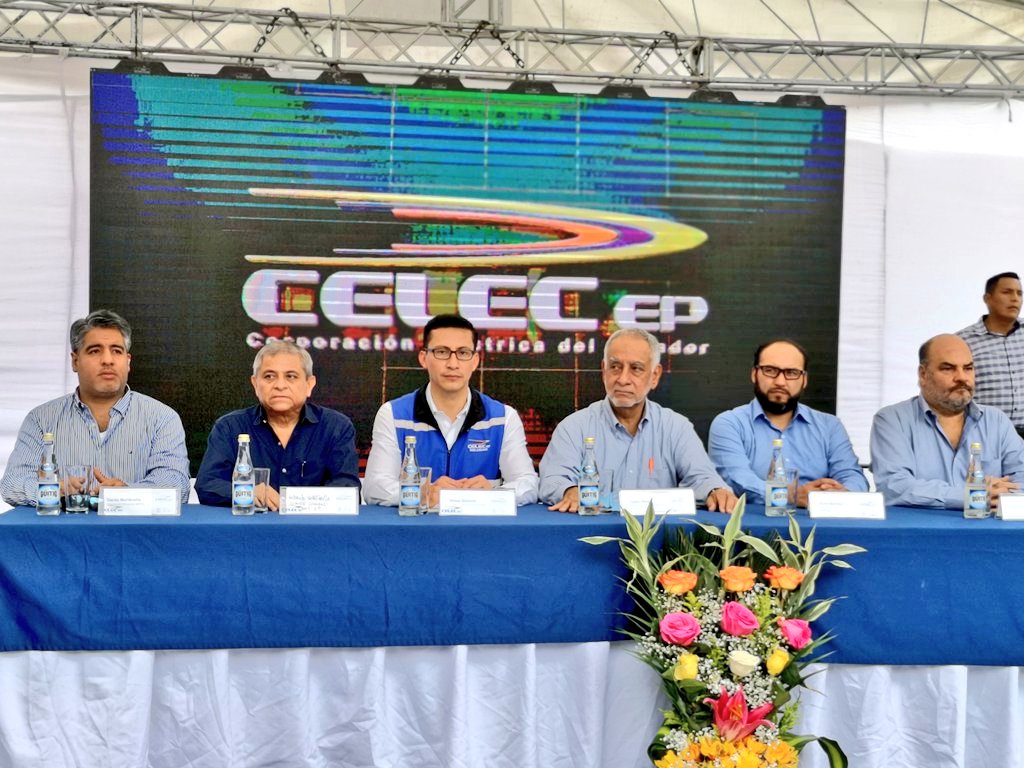 danilomariduena's tweet photo. Fuimos parte de la inauguración de la central de generación hidroeléctrica "Minas San Francisco", obra que generará más de 270 MW de energía, beneficiando a más de 220.000 familias de nuestra provincia #ElOro y parte del #Azuay
#RecuperamosMinasSanFrancisco
@Lenin @mariapaularomo https://t.co/9sQe5aXrET