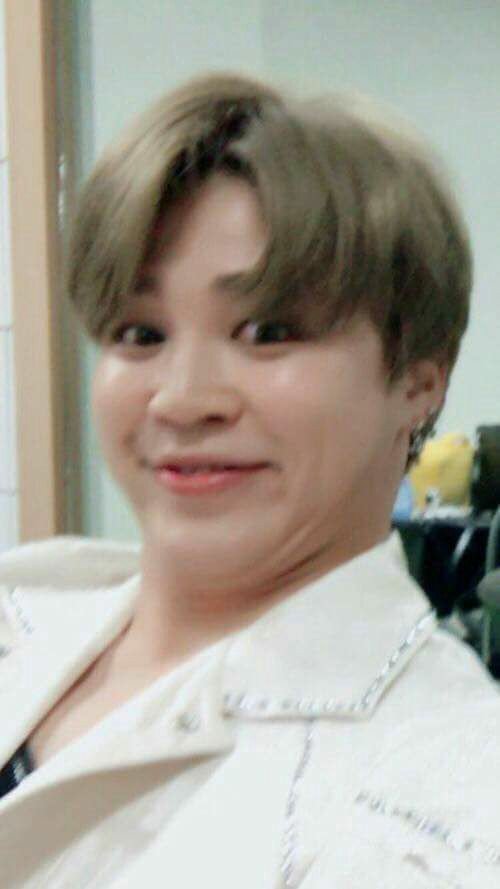 kaiijj's tweet photo. @BTS_twt https://t.co/IdSMlrXsQI