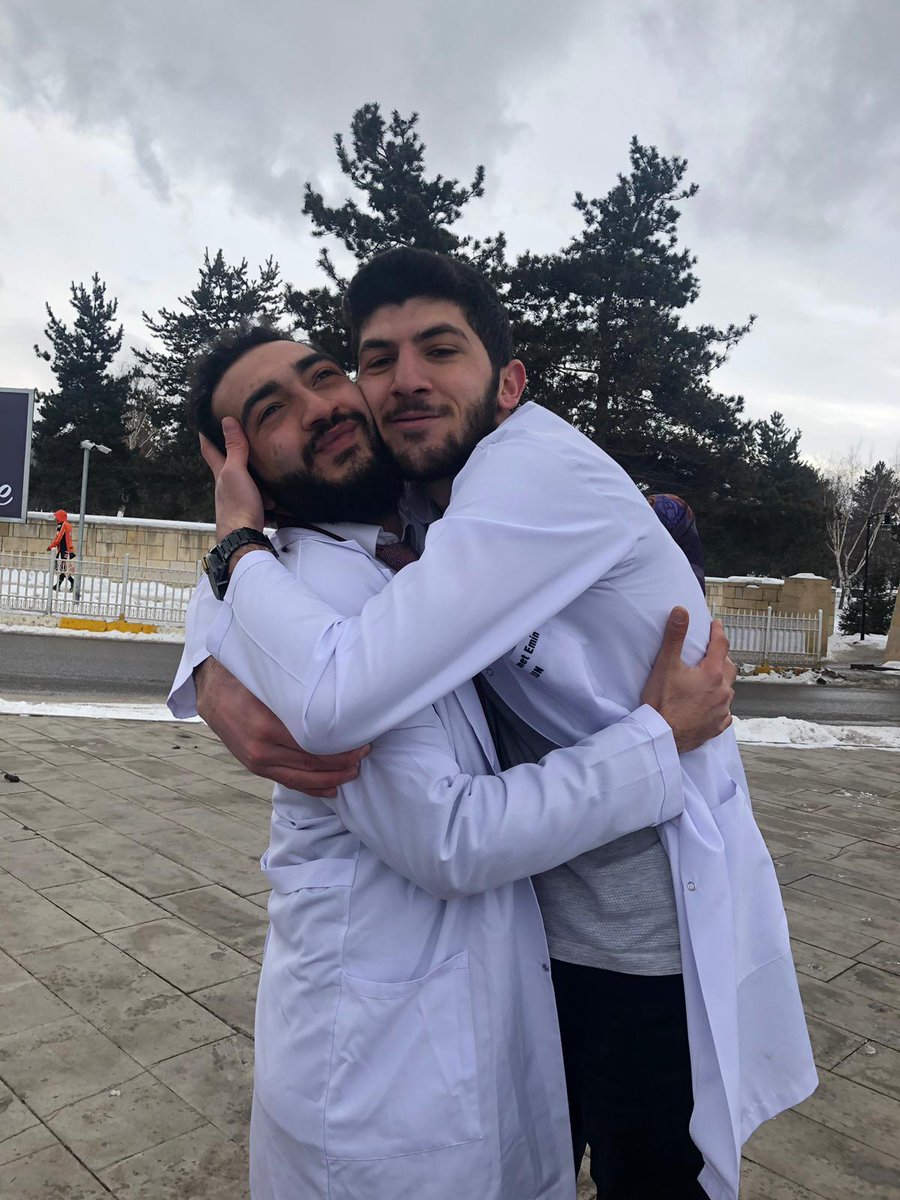 emnuzunn's tweet photo. Hemoglobinin CO'e afinitesi ektedir😂 https://t.co/58PPMPX0sc