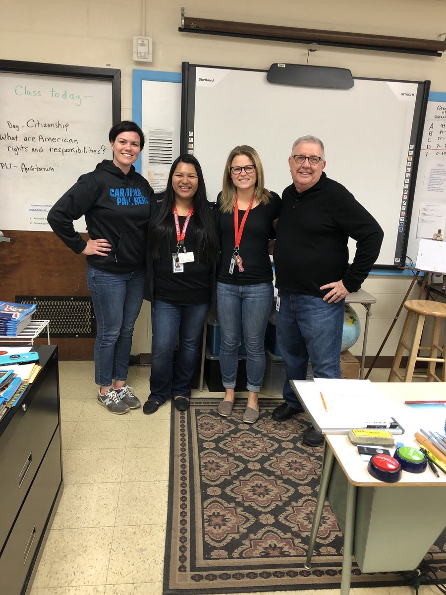 Dgarrett0927's tweet photo. @GlencliffColts SIFE team is here for twin, or quadruplet, day! So glad to have Ms.Domino joining our crazy crew! #cominghome2019 #gocolts #sifelife https://t.co/jrGBXedjkJ