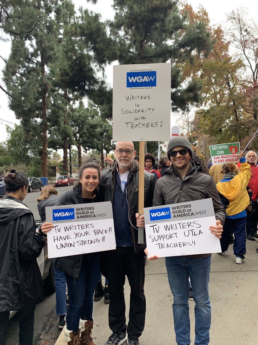 brigliebs's tweet image. @WGAWest WRITERS ❤️OUR PUBLIC SCHOOL TEACHERS!! #UTLASrong